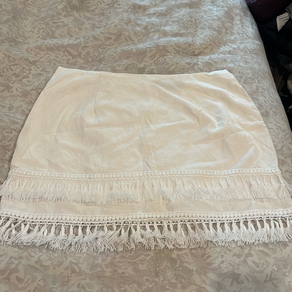 Lulus festival linen fringe mini skirt - Picture 1 of 2